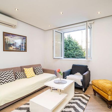 Spacious Two Bedroom Apartment Dubrovnik Eksteriør bilde