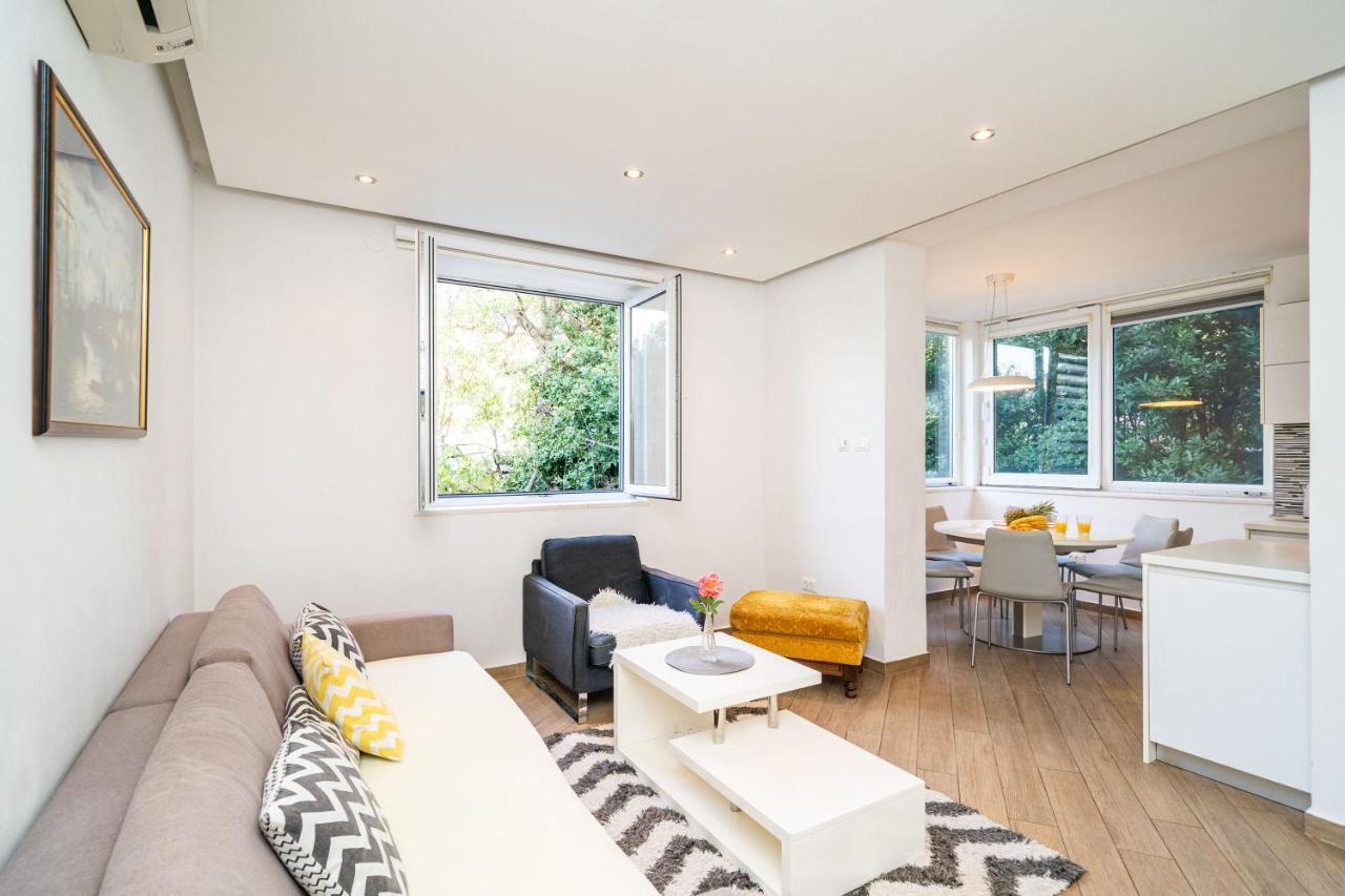 Spacious Two Bedroom Apartment Dubrovnik Eksteriør bilde